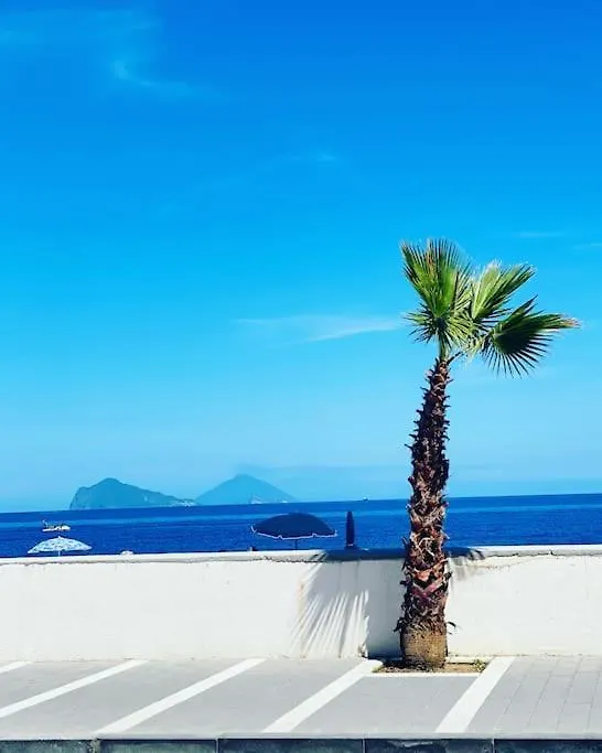 Casa Vacanza Fronte Mare Con Giardino Privato - Canneto - Lipari 0*, Canneto (Lipari) Italia