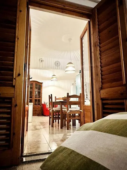 Casa Vacanza Fronte Mare Con Giardino Privato - Canneto - Lipari