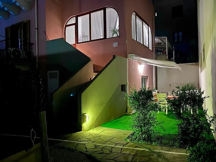 Casa vacanze Casa Vacanza Fronte Mare Con Giardino Privato - Canneto - Lipari