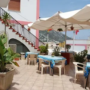 Baia Unci Canneto (Lipari)